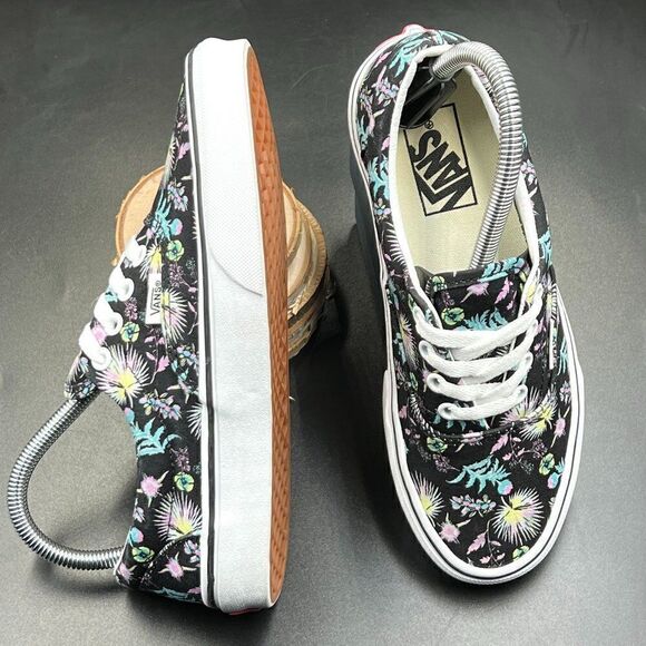 VANS Low-Pro Floral Kicks - Picture 1 of 9